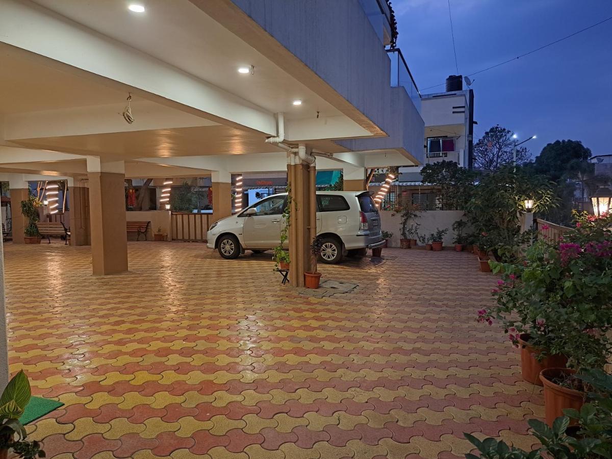 Hotel Bouquet Residency Nashik Exterior foto