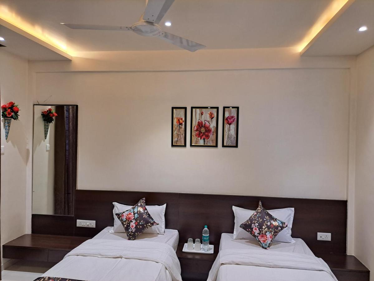 Hotel Bouquet Residency Nashik Exterior foto